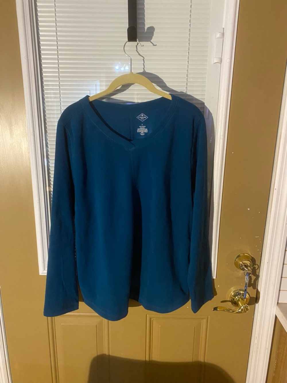 St. John's Bay Teal V Neck Fleece Pullover